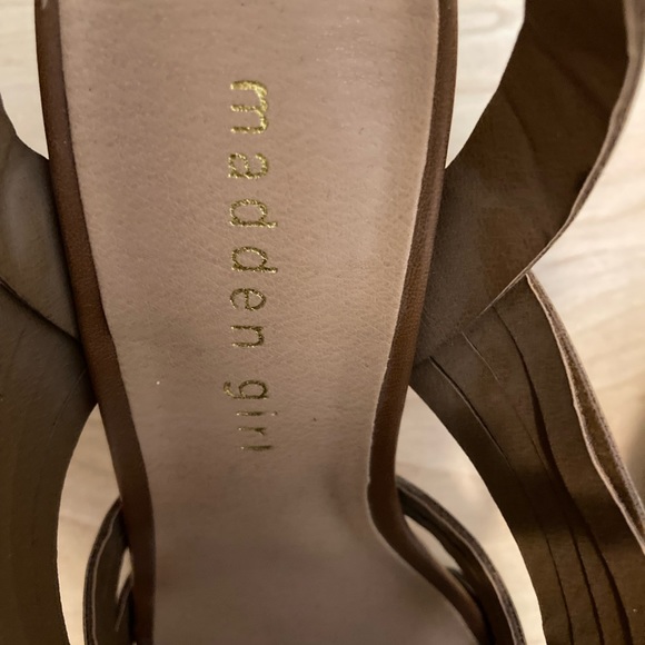 Size 6.5 Madden Girl Brown Block Heels - Picture 8 of 9